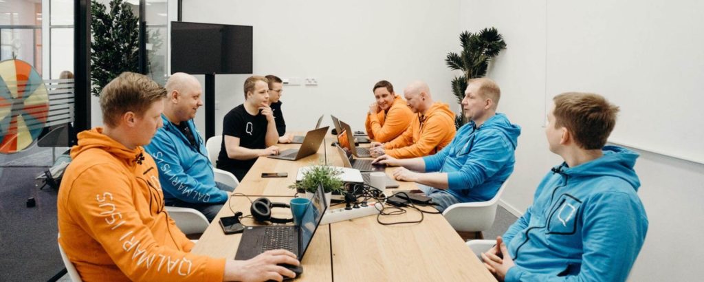 React ja Node -kehittäjä